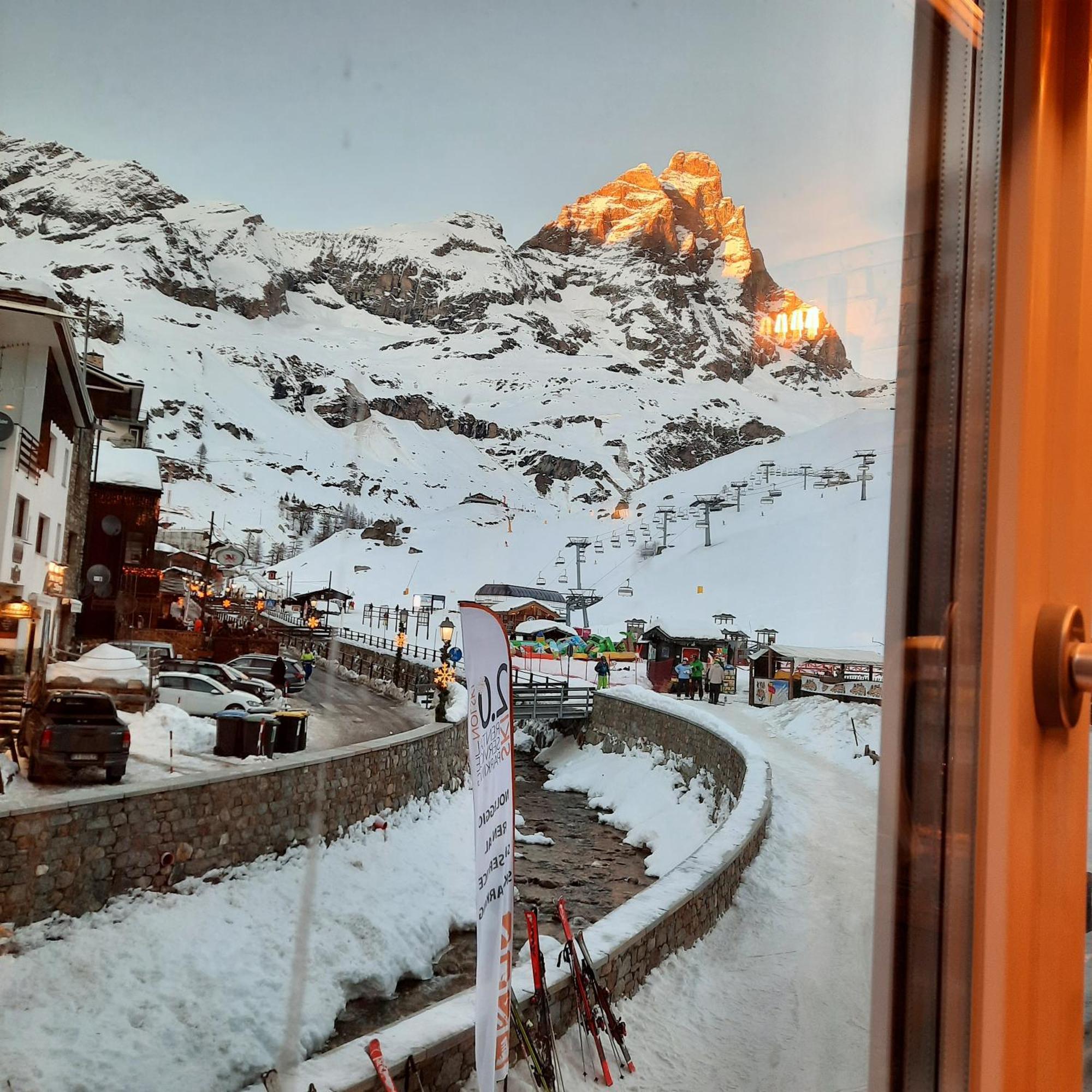 Maison Meynet Mountain Charm Breuil-Cervinia Exterior foto